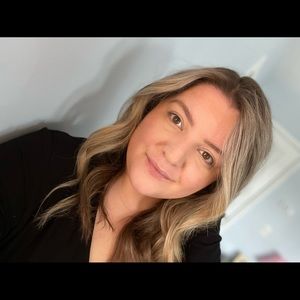 Meet your Posher, Valentina